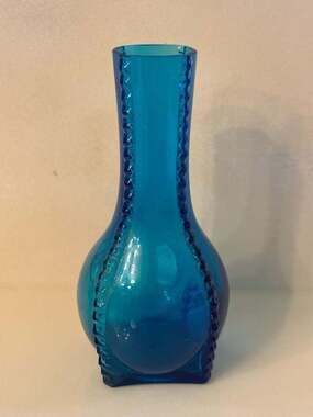 Vintage Indiana Glass Company Blue Glass mini Bud Vase with Beaded Edge